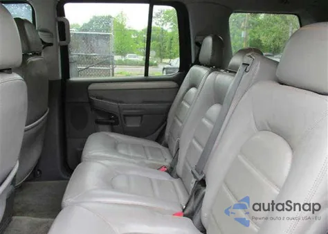 2004 Ford Explorer Xlt/Xlt Sport/Nbx z USA, uszkodzony, nr VIN 1FMZU73E94UB83341